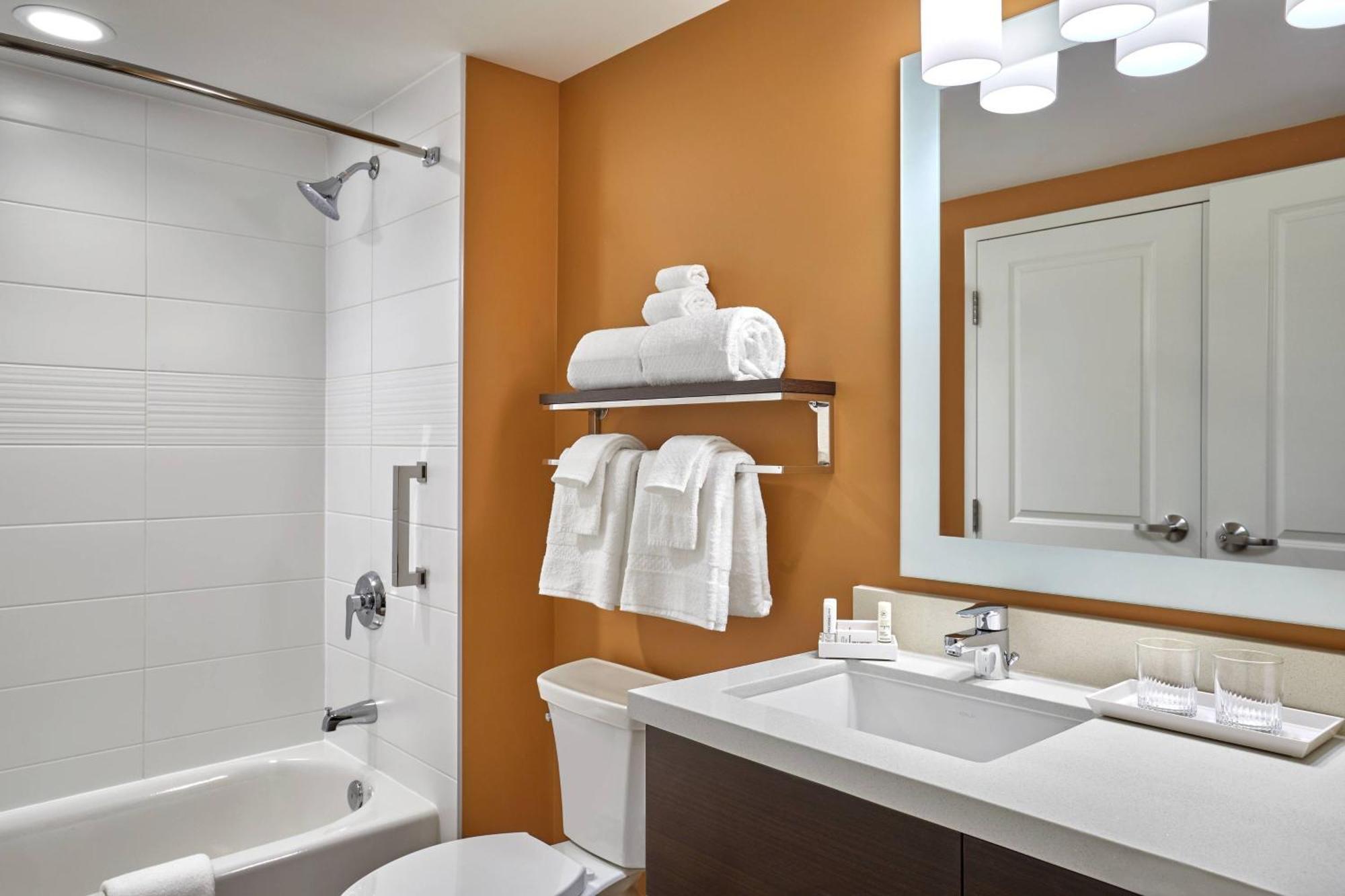 Towneplace Suites By Marriott Fort Mcmurray Zewnętrze zdjęcie