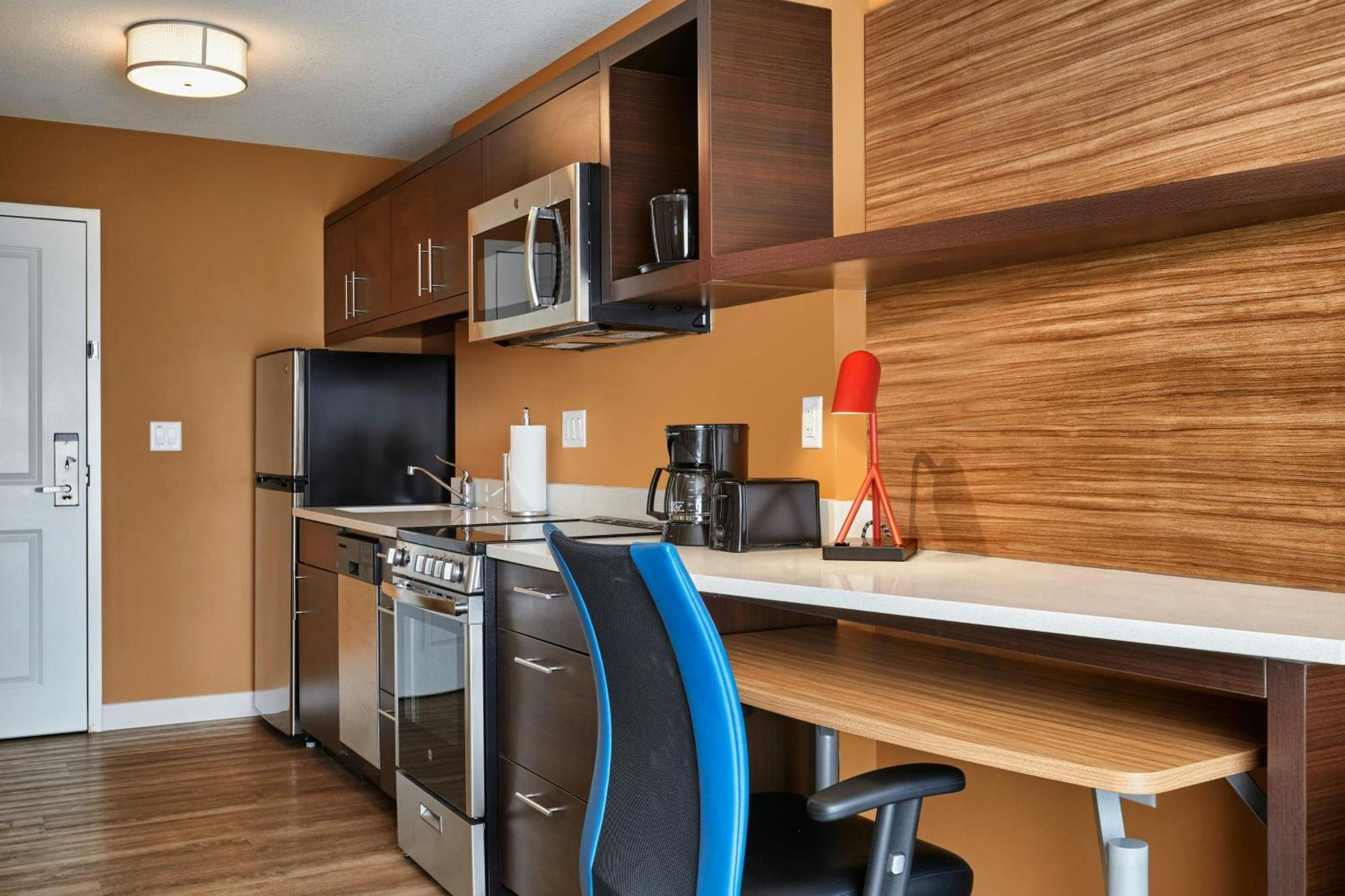 Towneplace Suites By Marriott Fort Mcmurray Zewnętrze zdjęcie